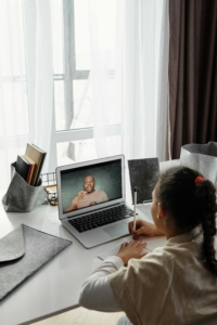 2025 Macbook Pro M4 Modeli İncelemesi Performans ve Yenilikler